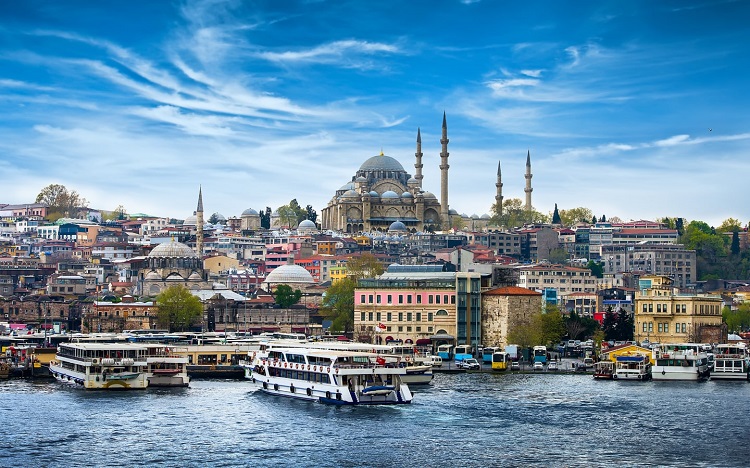 مقایسه زندگی در استانبول و ازمیر